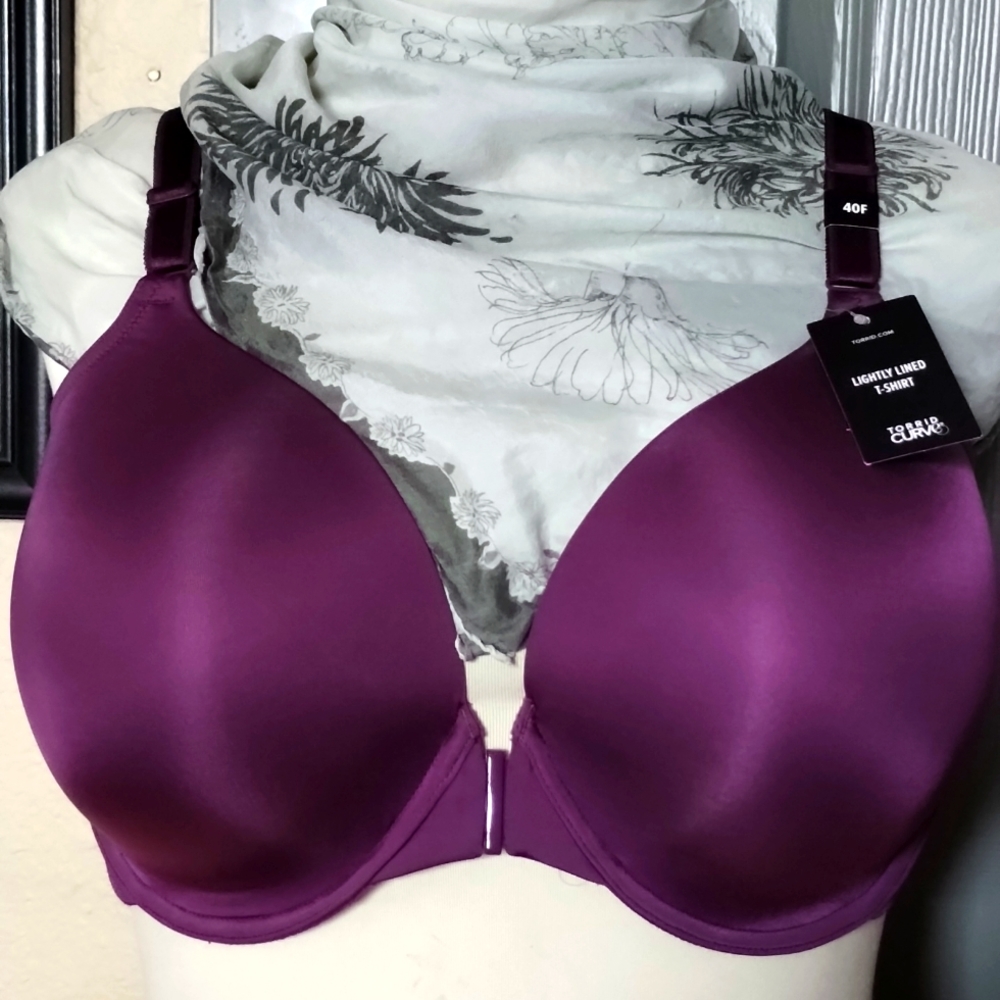 Torrid Curve 40F T shirt Bra